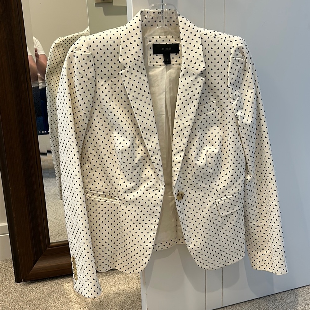 NWOT J. Crew white blazer with navy triangle print, size 2